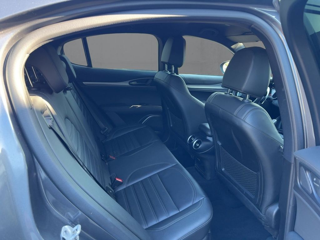 Alfa Romeo Stelvio 2022