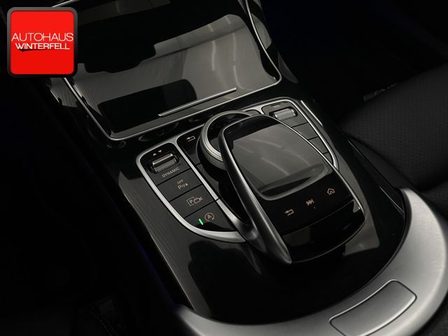 Mercedes-Benz C 300 2021