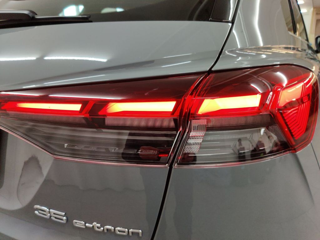 Audi Q4 e-tron 2025