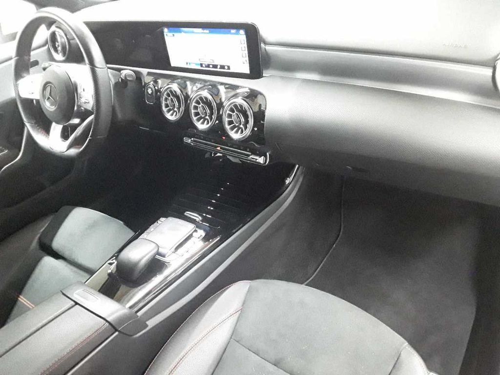 Mercedes-Benz A 250 2022