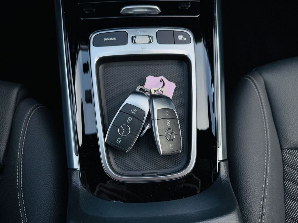 Mercedes-Benz B 180 2024