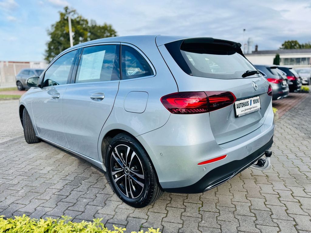 Mercedes-Benz B 180 2024