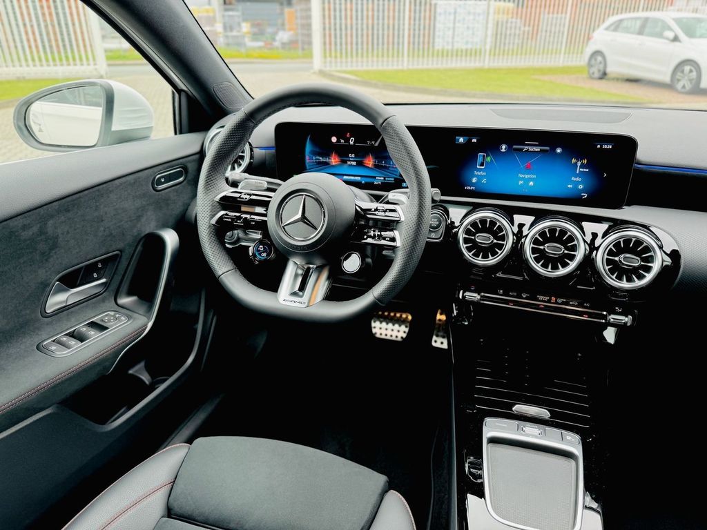 Mercedes-Benz A 35 AMG 2023
