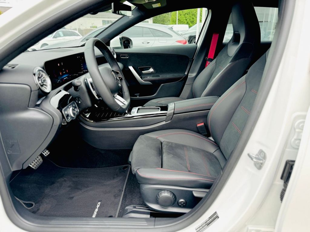 Mercedes-Benz A 35 AMG 2023
