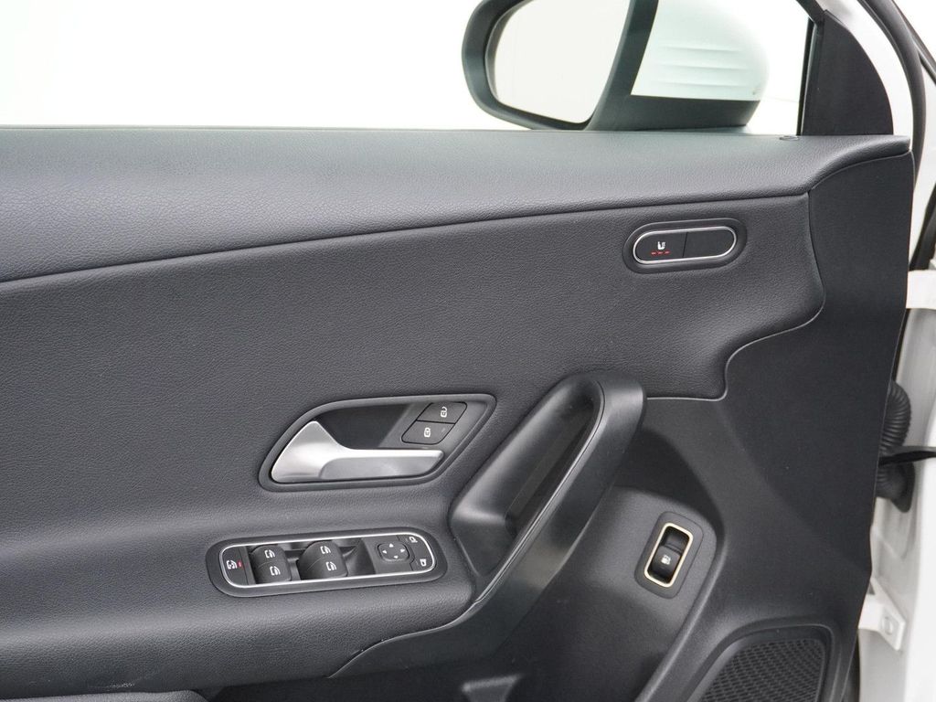 Mercedes-Benz A 250 2021