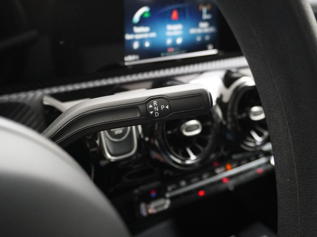 Mercedes-Benz A 250 2021