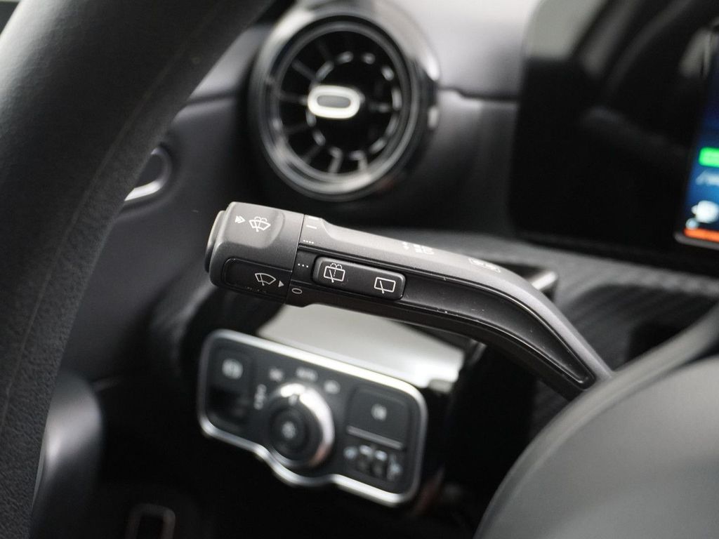 Mercedes-Benz A 250 2021