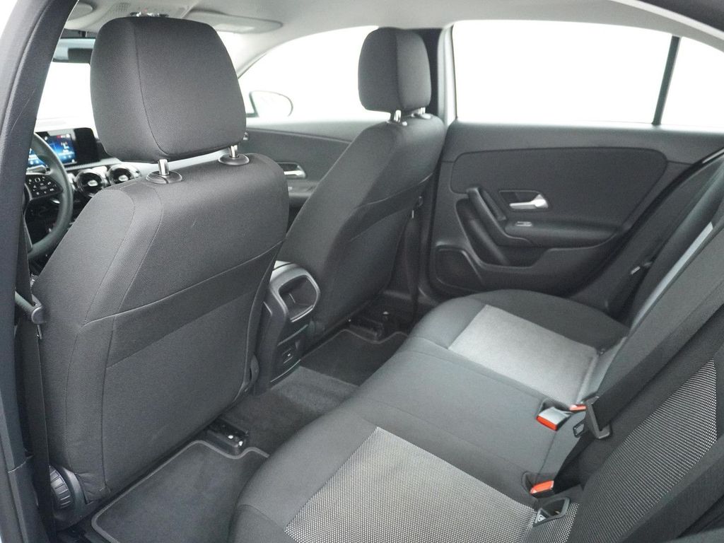 Mercedes-Benz A 250 2021