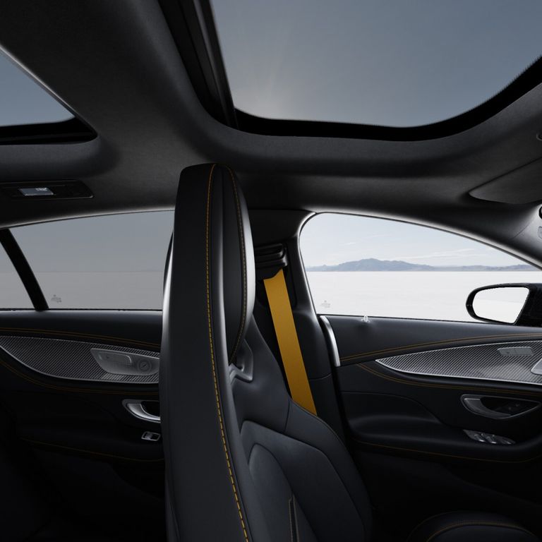 Mercedes-Benz AMG GT S 2025