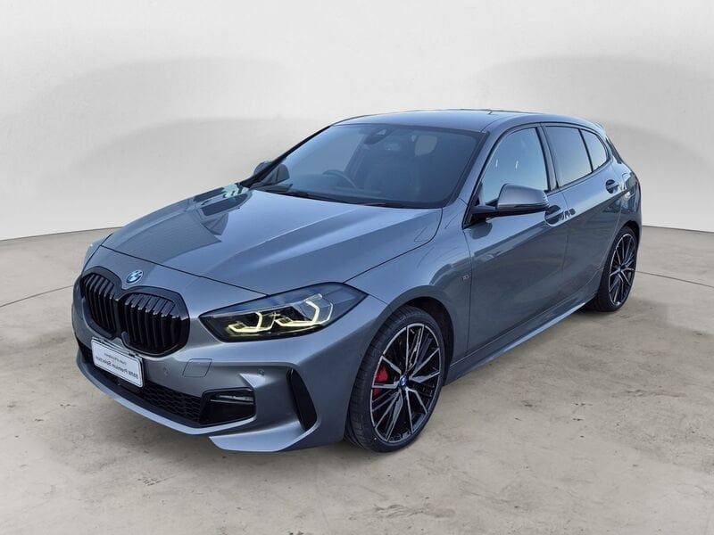 BMW 118 2024