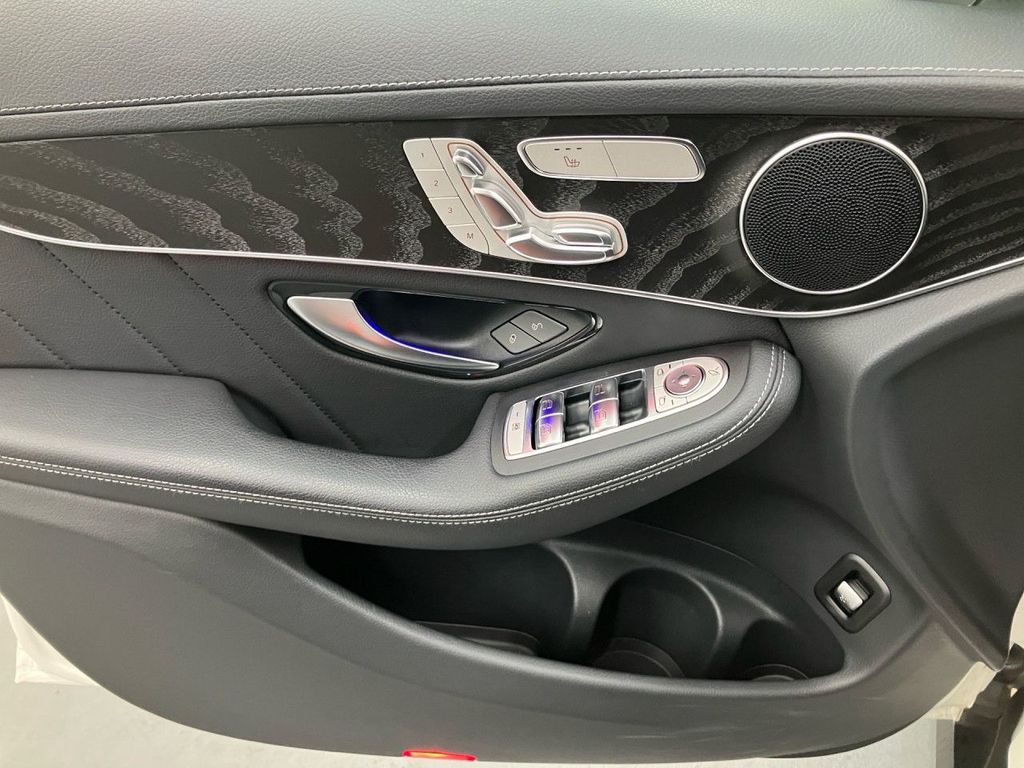 Mercedes-Benz GLC 300 2021