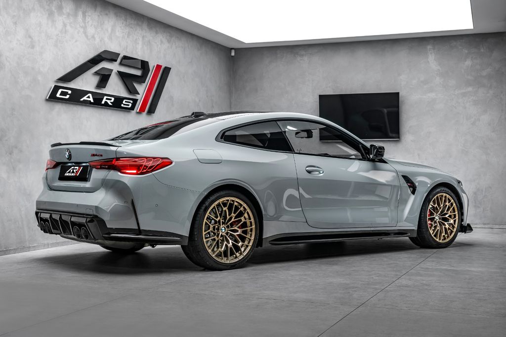 BMW M4 2025