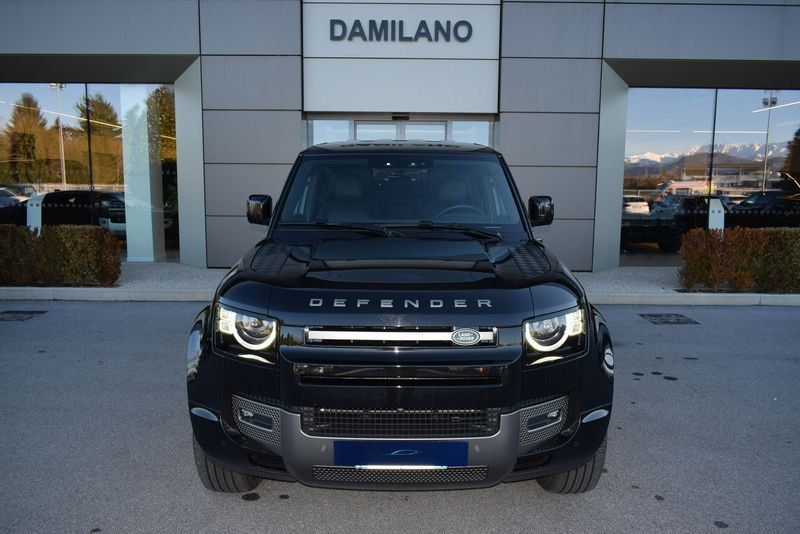 Land Rover Defender 2023