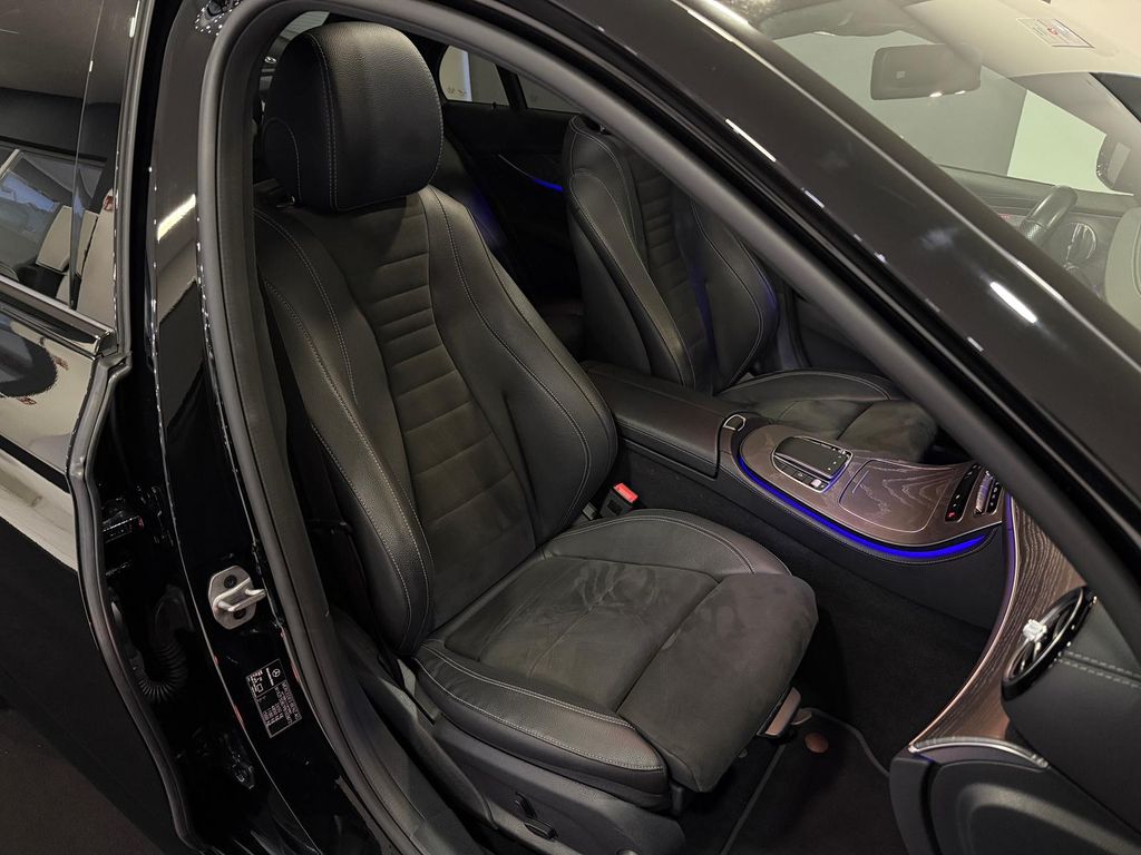 Mercedes-Benz E 300 2022