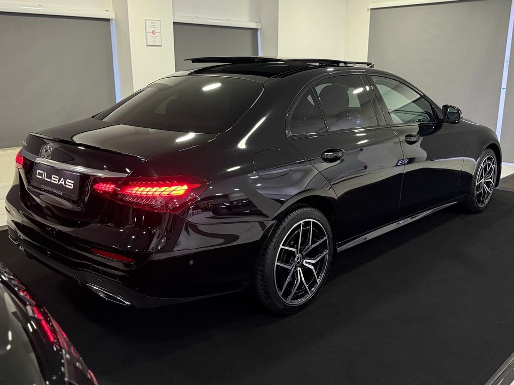 Mercedes-Benz E 300 2022