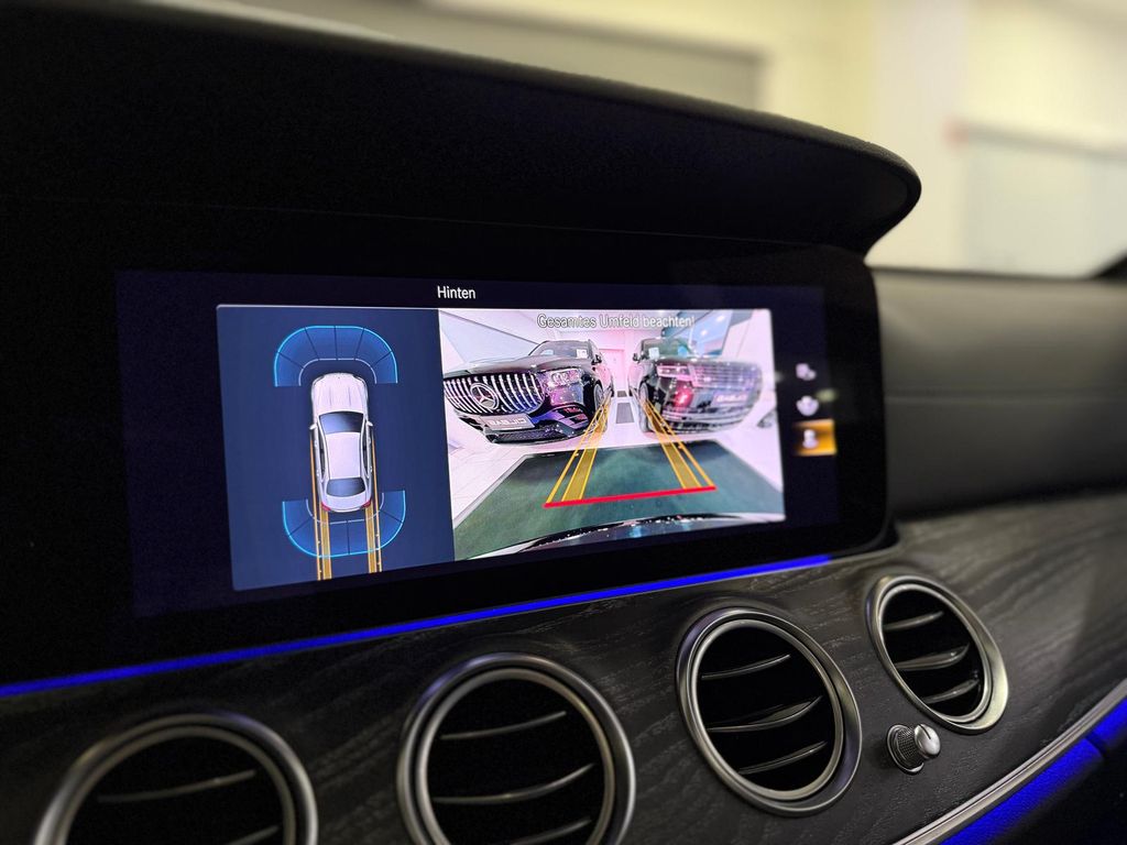 Mercedes-Benz E 300 2022