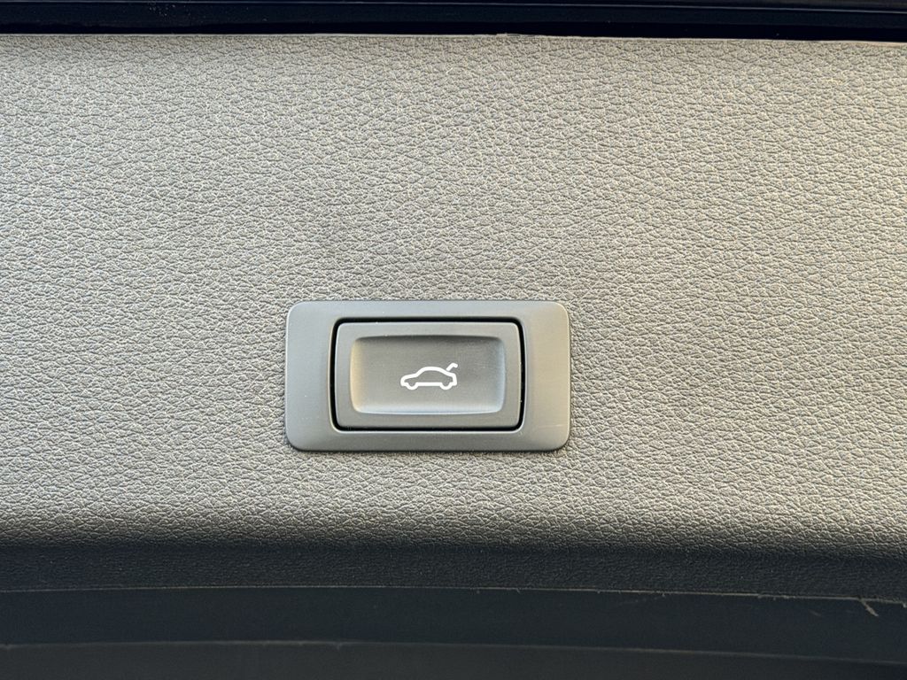Audi e-tron 2022