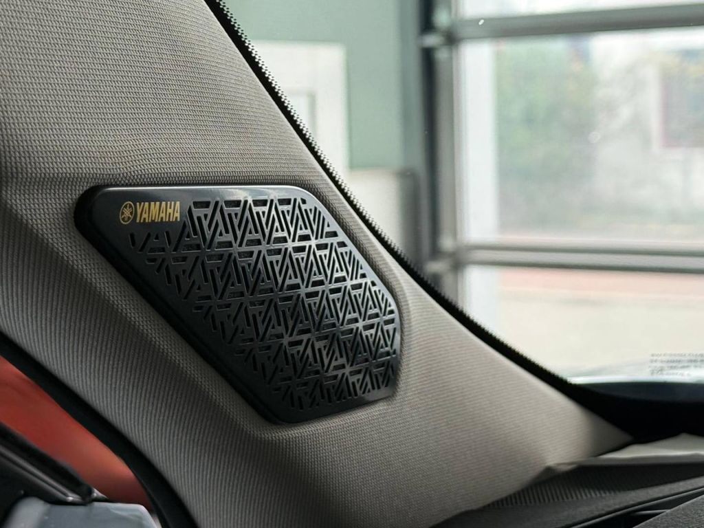 Mitsubishi Outlander 2025