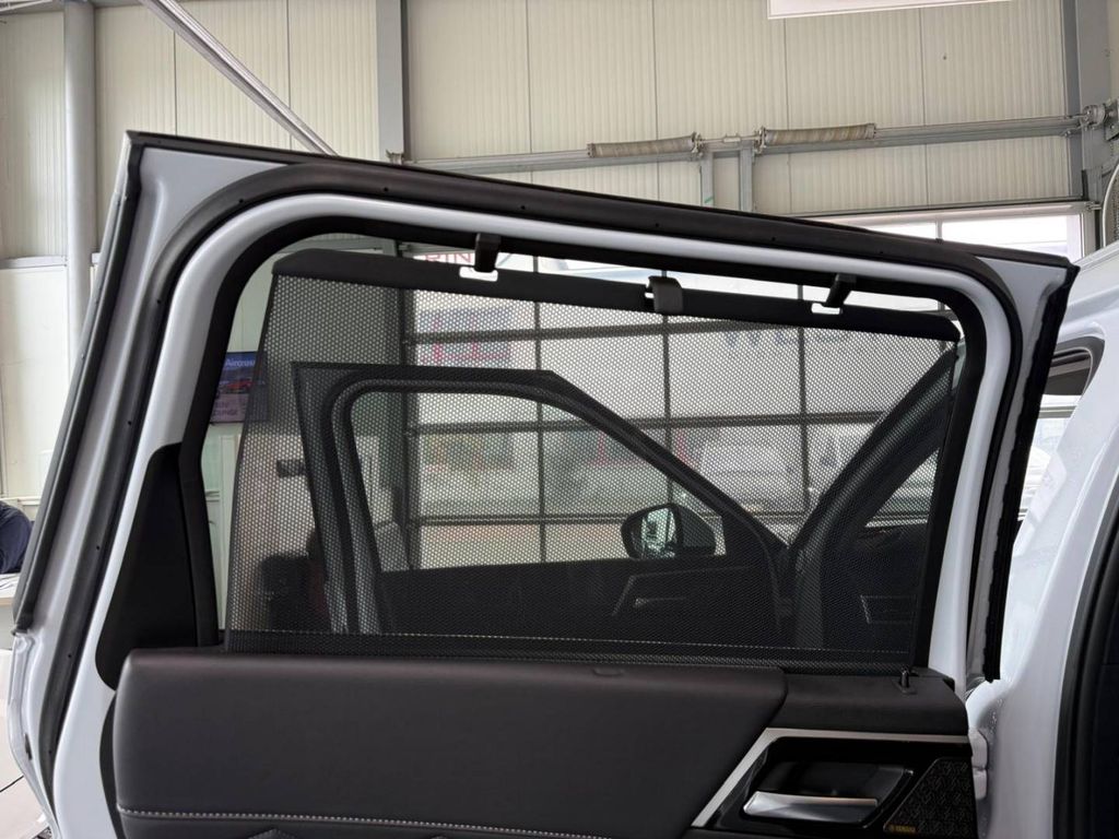 Mitsubishi Outlander 2025