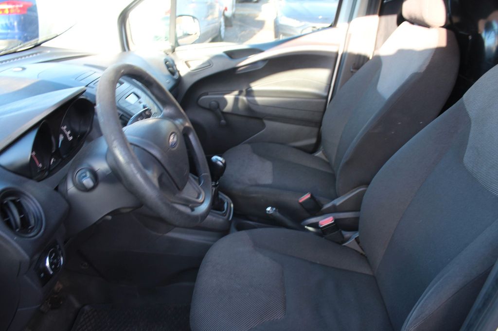 Ford Transit Courier 2019