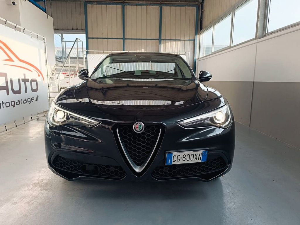 Alfa Romeo Stelvio 2021