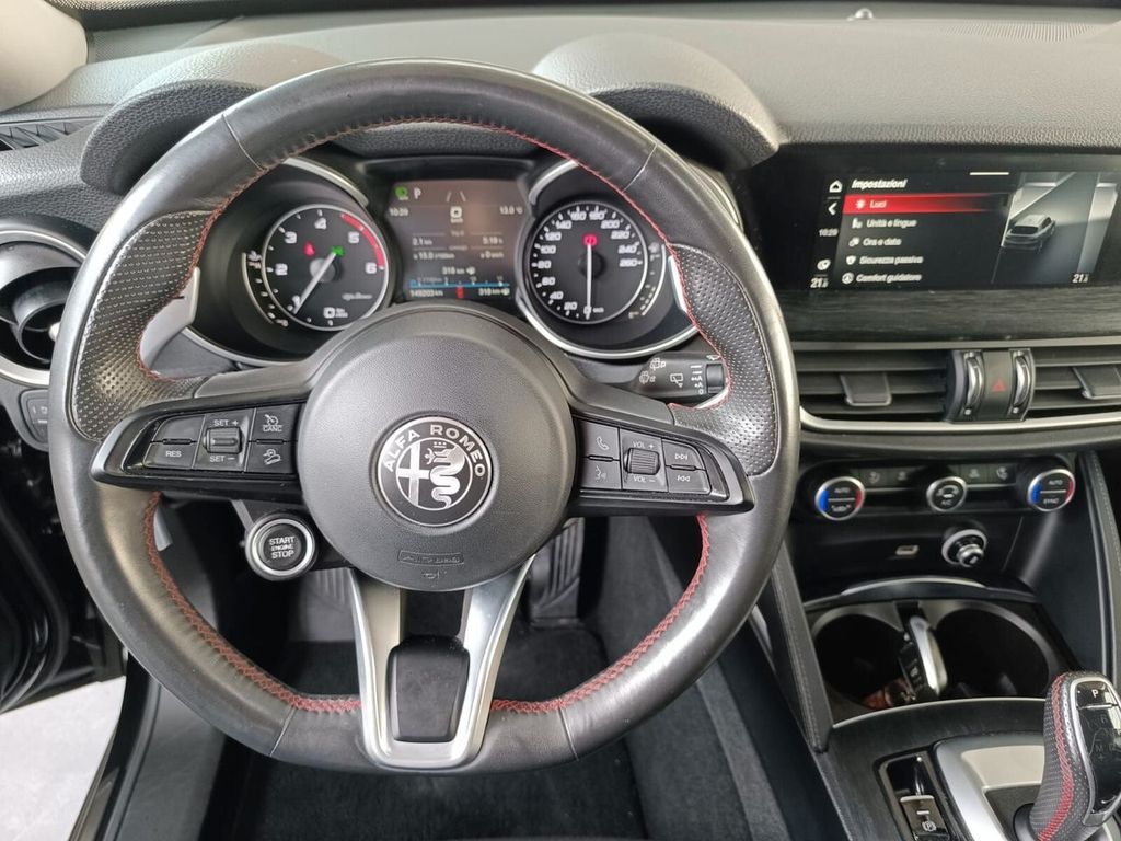 Alfa Romeo Stelvio 2021