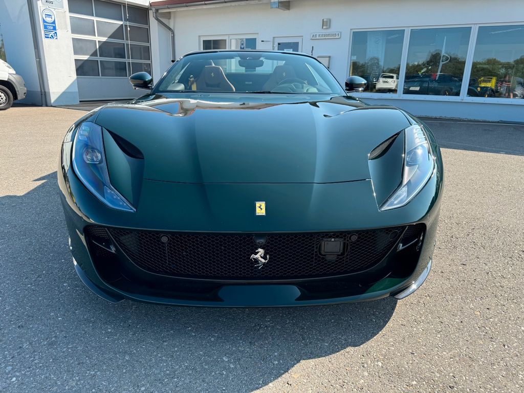 Ferrari 812 2024