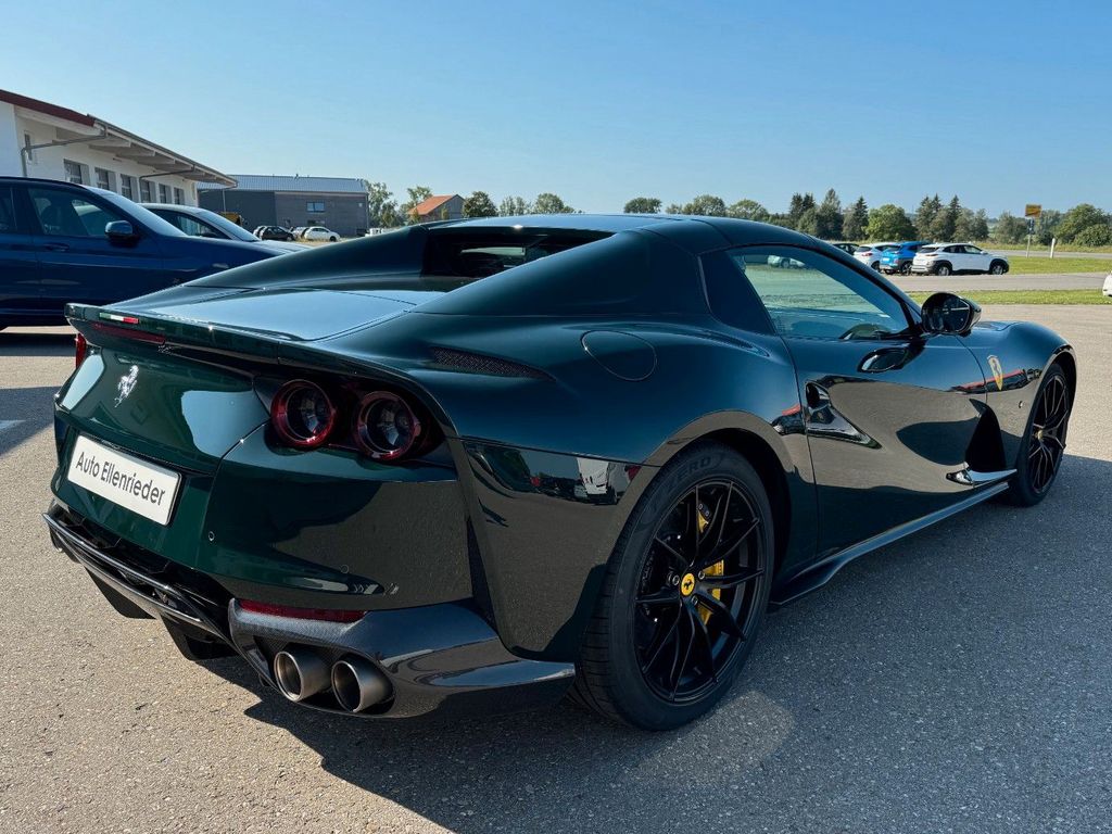 Ferrari 812 2024