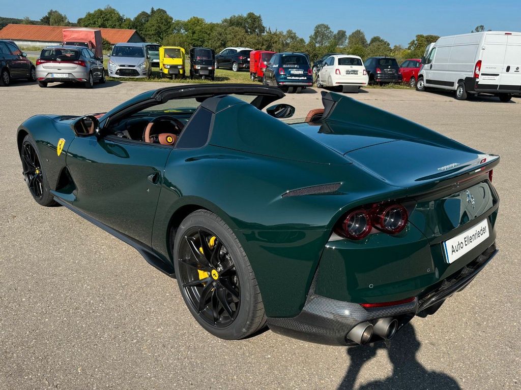 Ferrari 812 2024