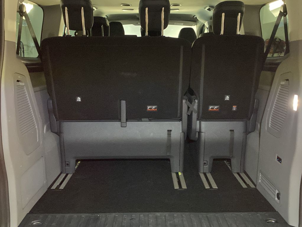 Ford Tourneo Custom 2025