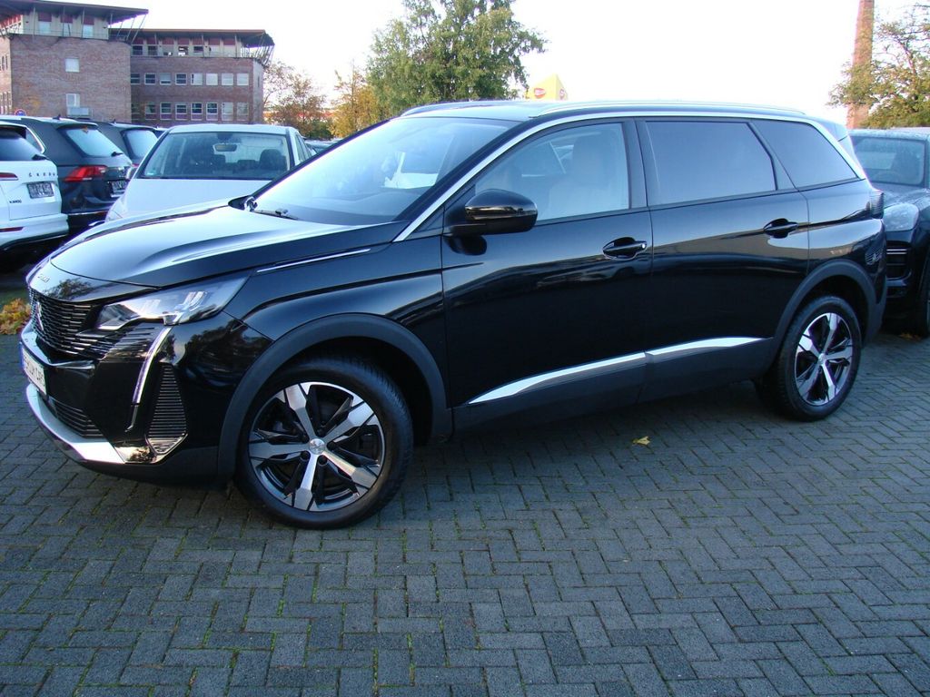 Peugeot 5008 2022