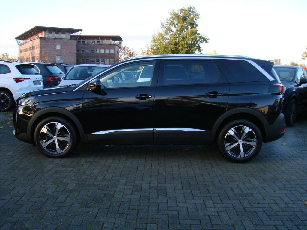 Peugeot 5008 2022