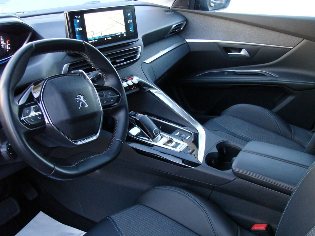 Peugeot 5008 2022