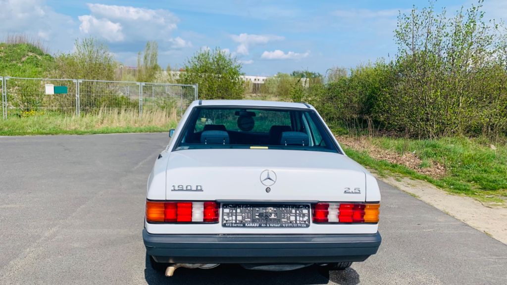 Mercedes-Benz 190 1987