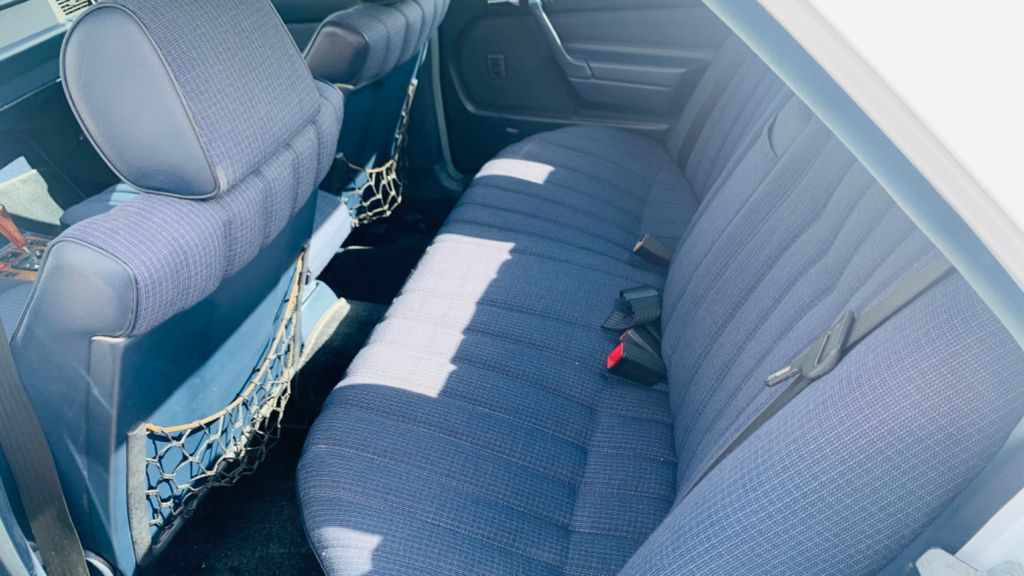 Mercedes-Benz 190 1987