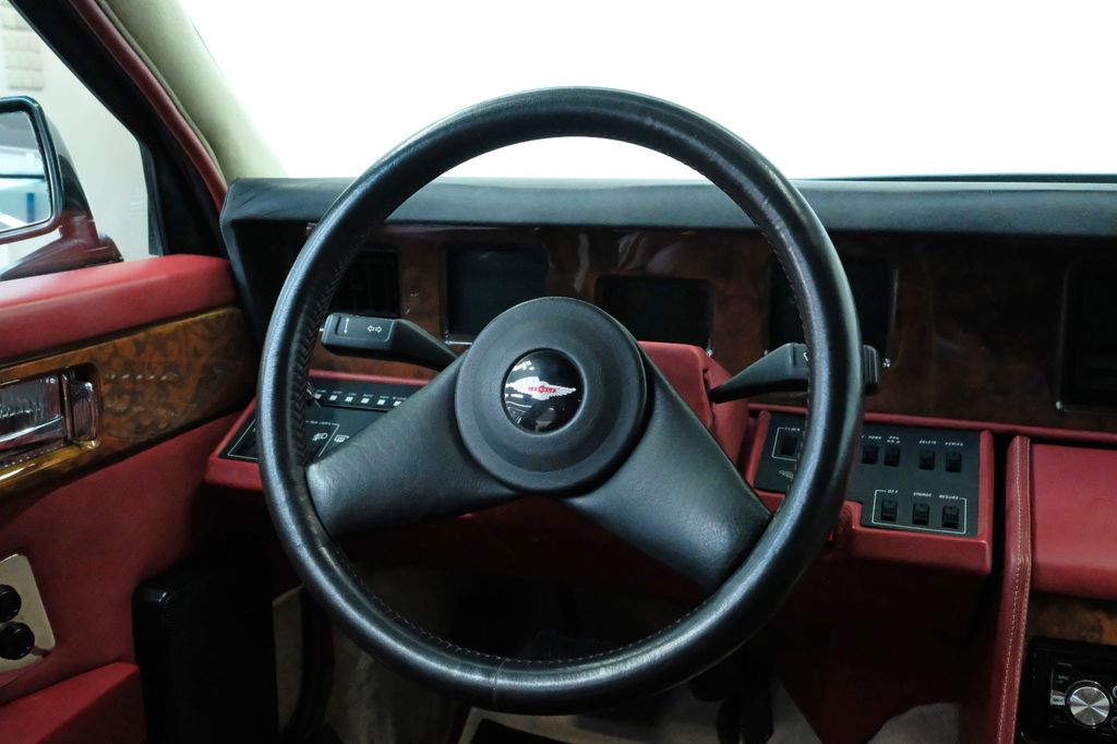 Aston Martin Lagonda 1986