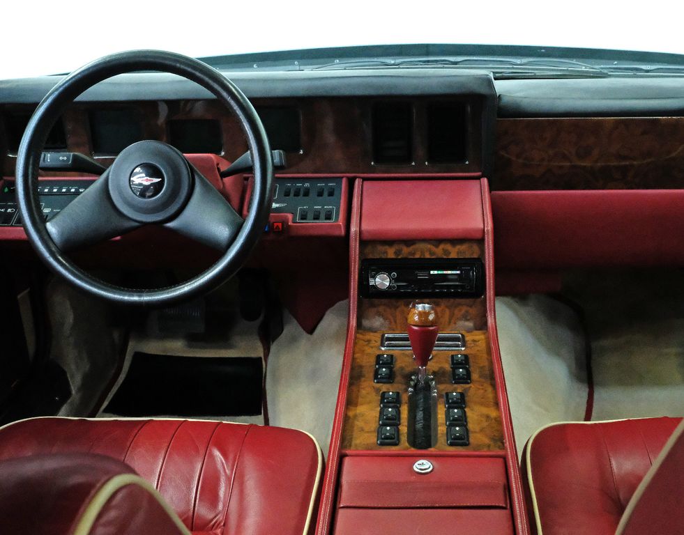 Aston Martin Lagonda 1986