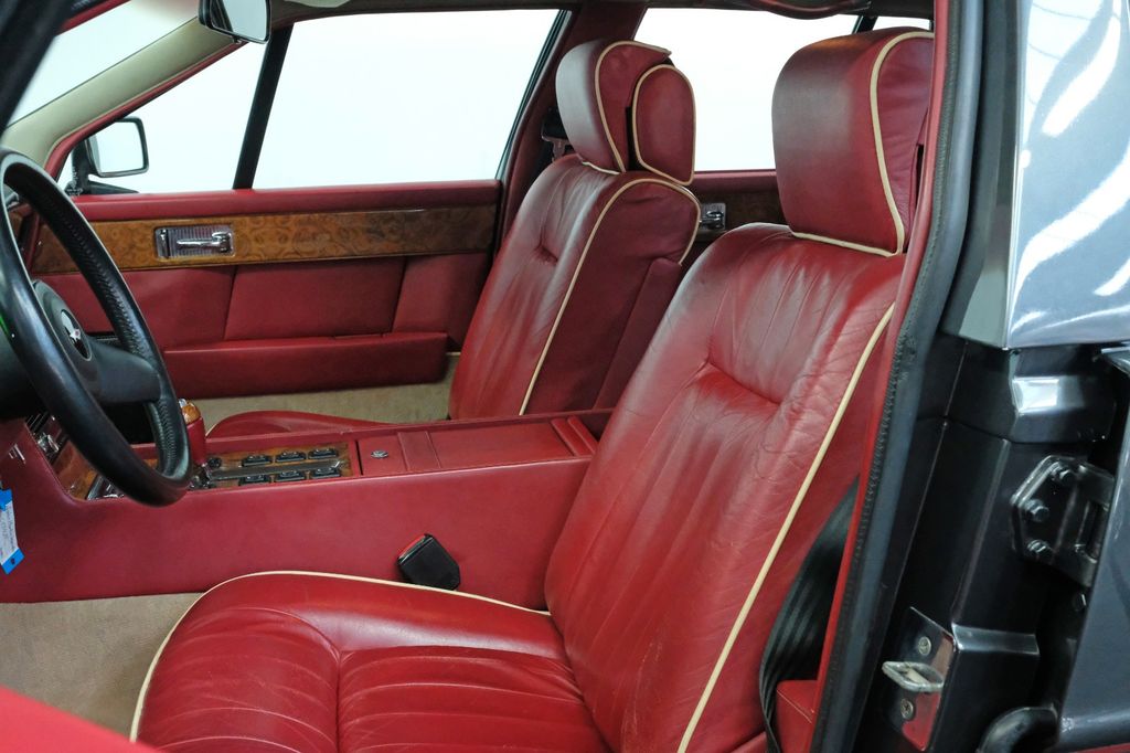 Aston Martin Lagonda 1986