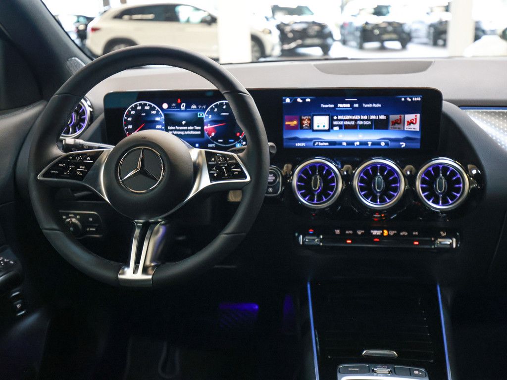 Mercedes-Benz GLA 180 2025