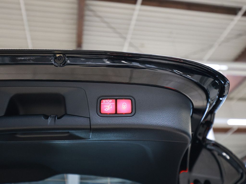 Mercedes-Benz GLA 180 2025