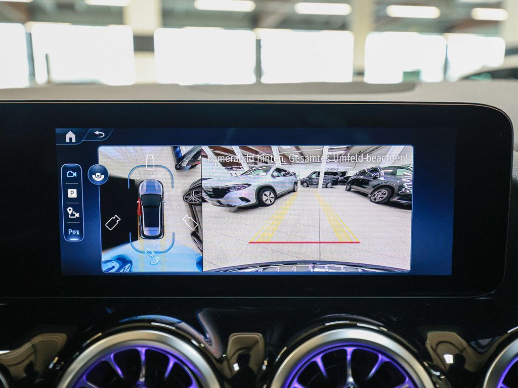 Mercedes-Benz GLA 180 2025