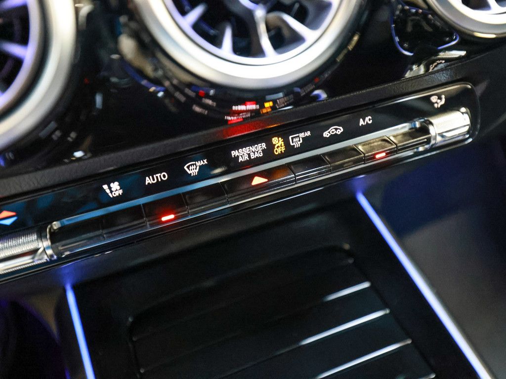 Mercedes-Benz GLA 180 2025