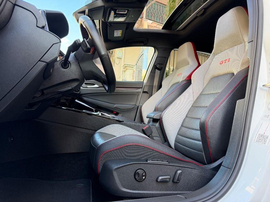 Volkswagen Golf 2023