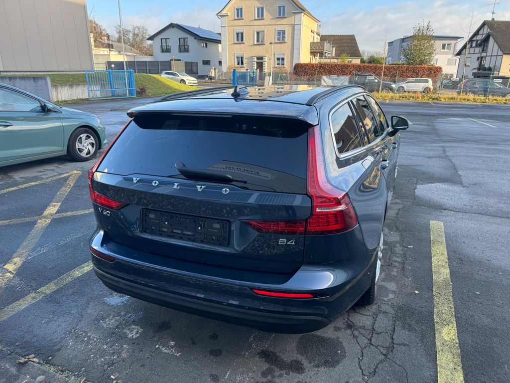 Volvo V60 2022