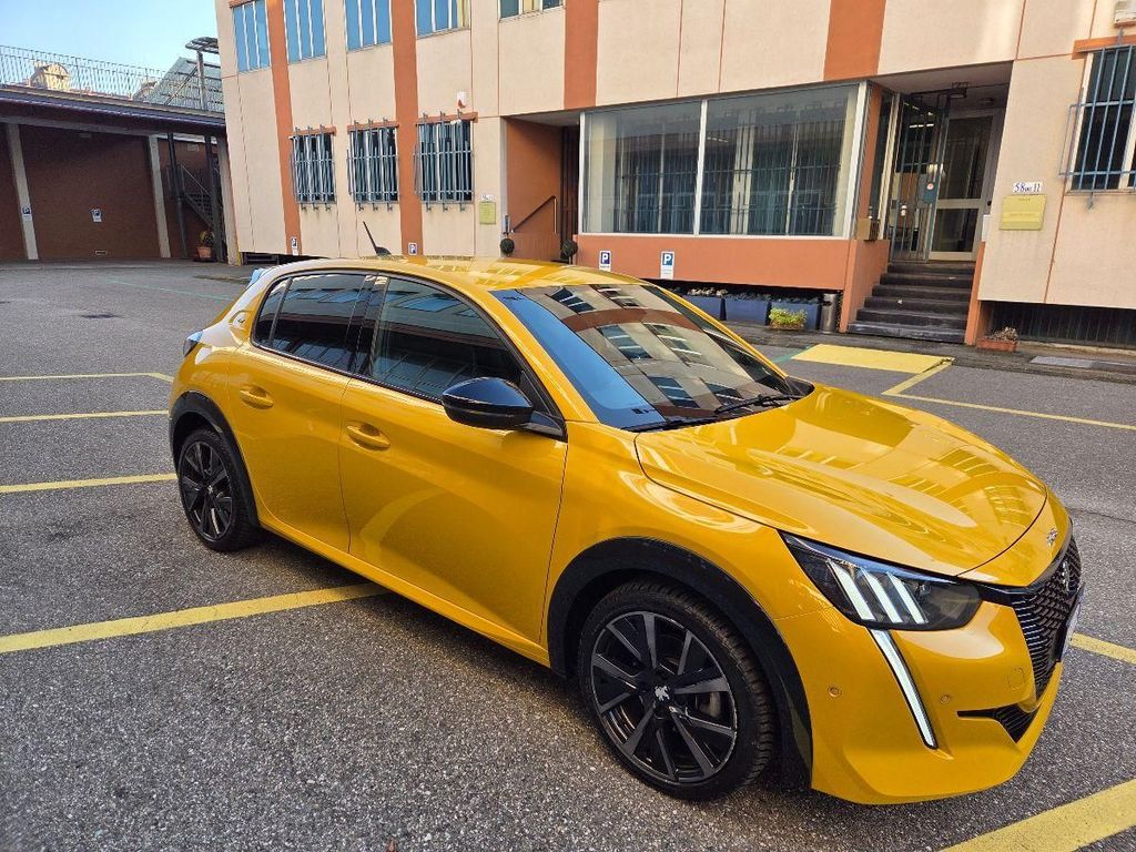 Peugeot 208 2022