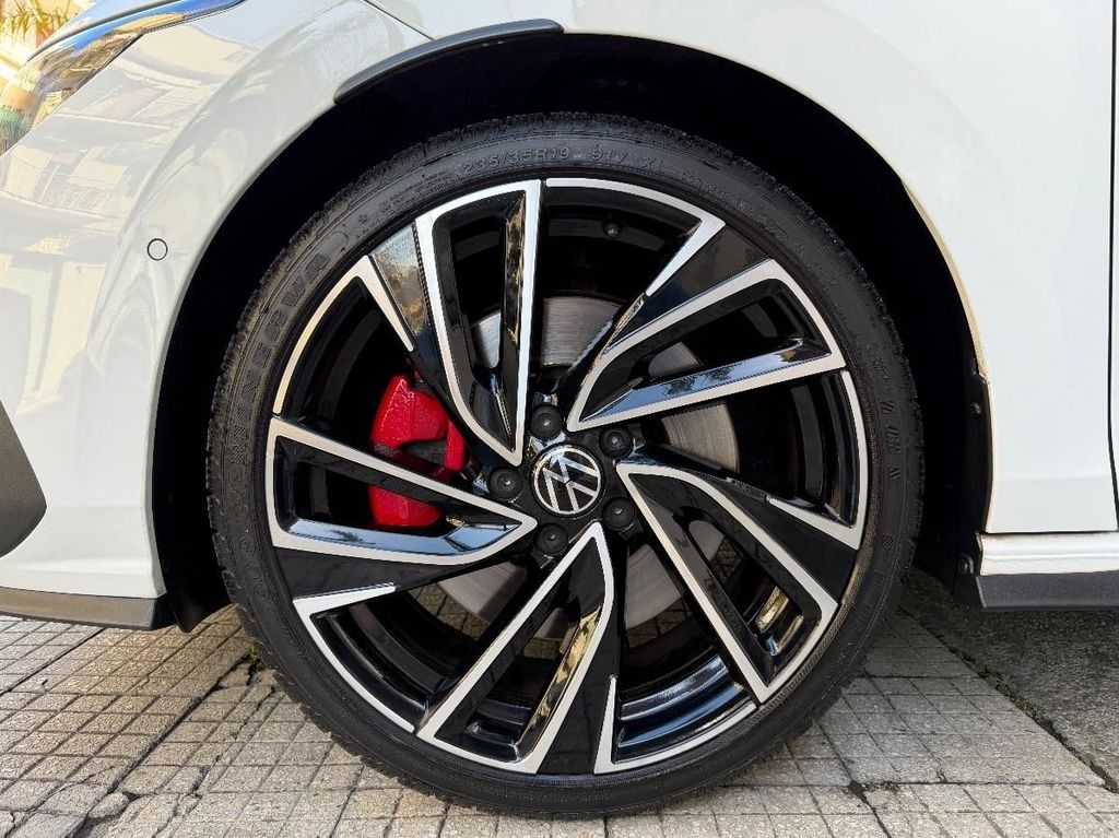 Volkswagen Golf 2023