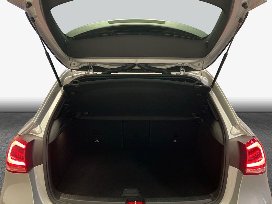 Mercedes-Benz A 250 2021