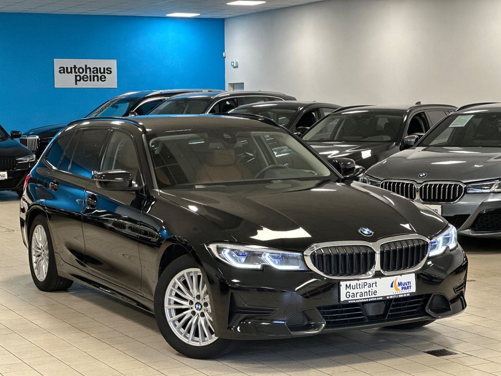 BMW 318 2022