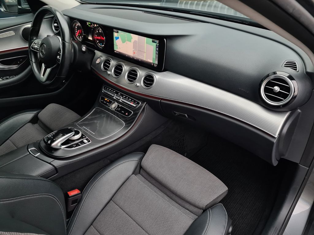 Mercedes-Benz E 300 2020