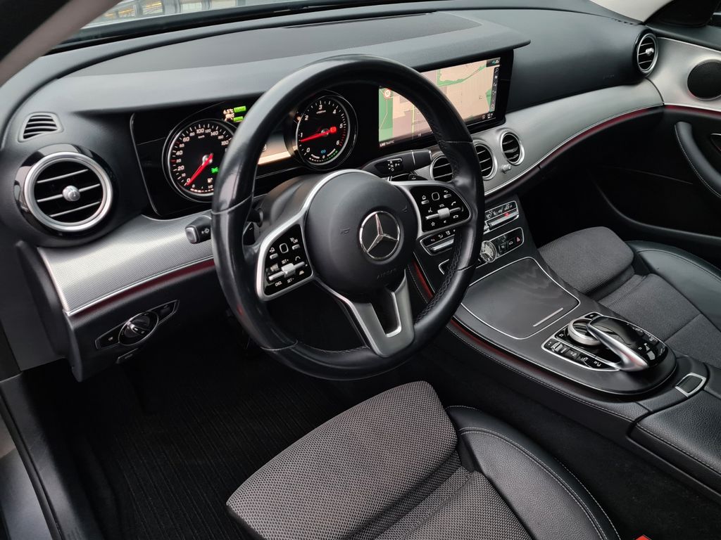 Mercedes-Benz E 300 2020